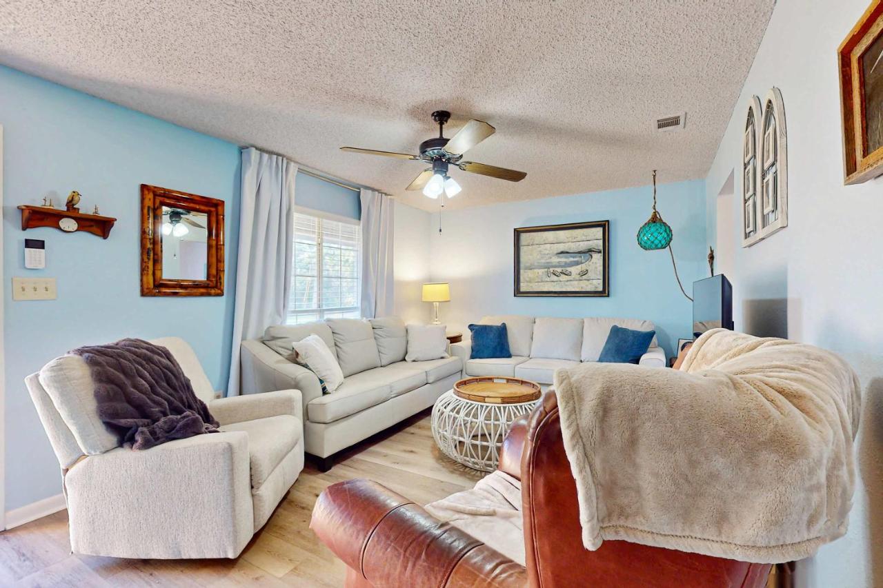 Cozy home with sunroom WIFI washer & dryer & near the beach - B&B Gulf Shores