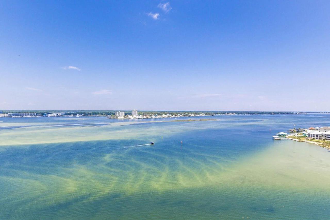 Beachview condo with lazy river marina multiple pools and internet - Chambres d'hôtes Orange Beach