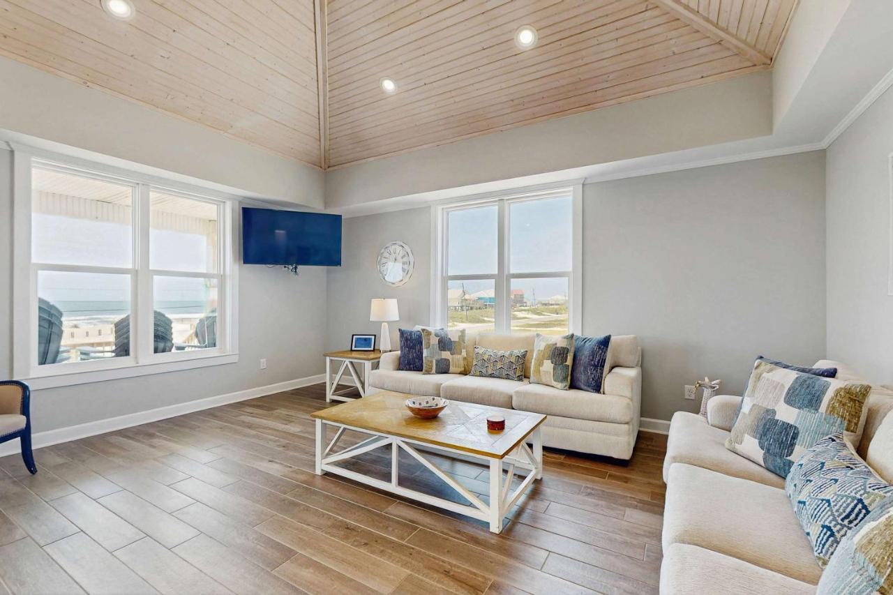 Stunning home with direct ocean views private hot tub & grill - dogs welcome - Chambres d'hôtes Dauphin Island