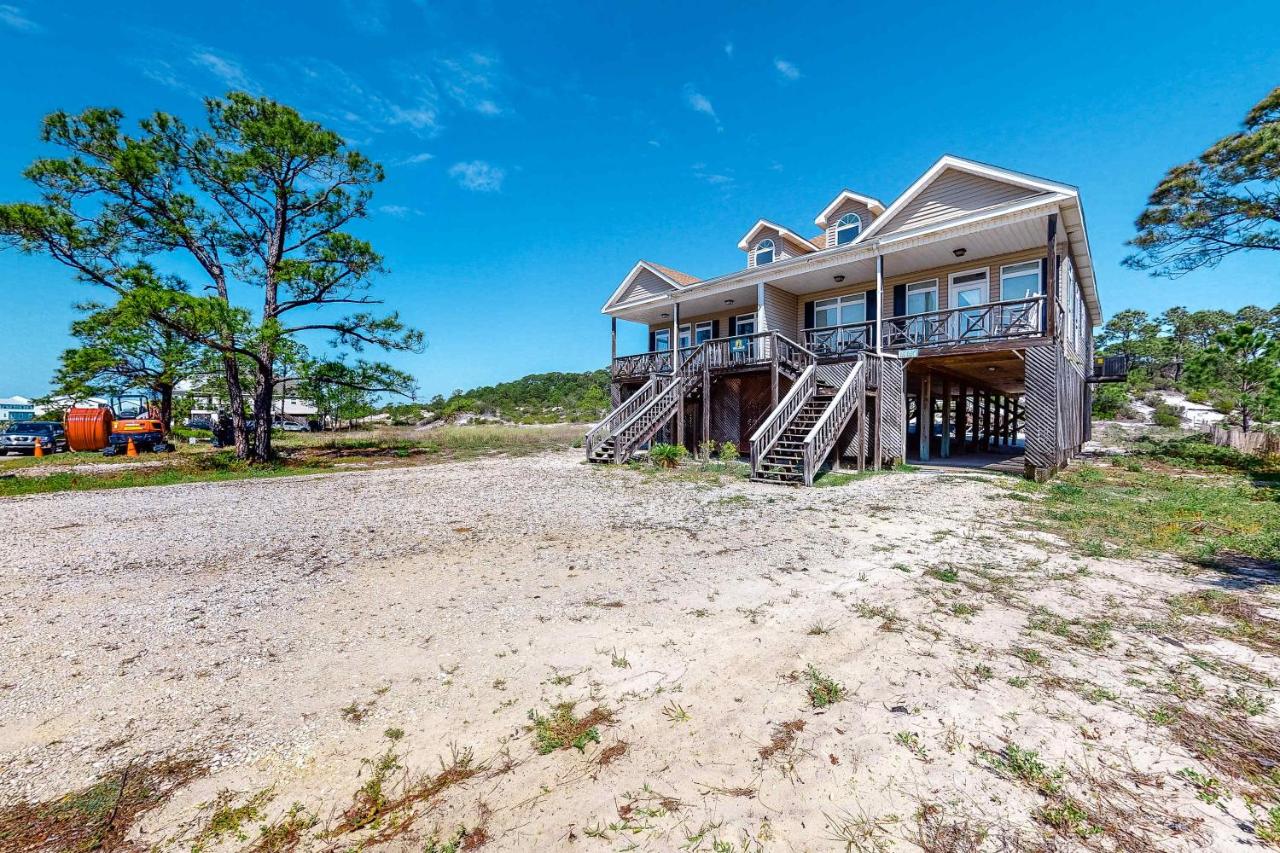 Friendly Duplex with Full Kitchen Central AC Washer Dryer & High-Speed WiFi - B&B Dauphin Island