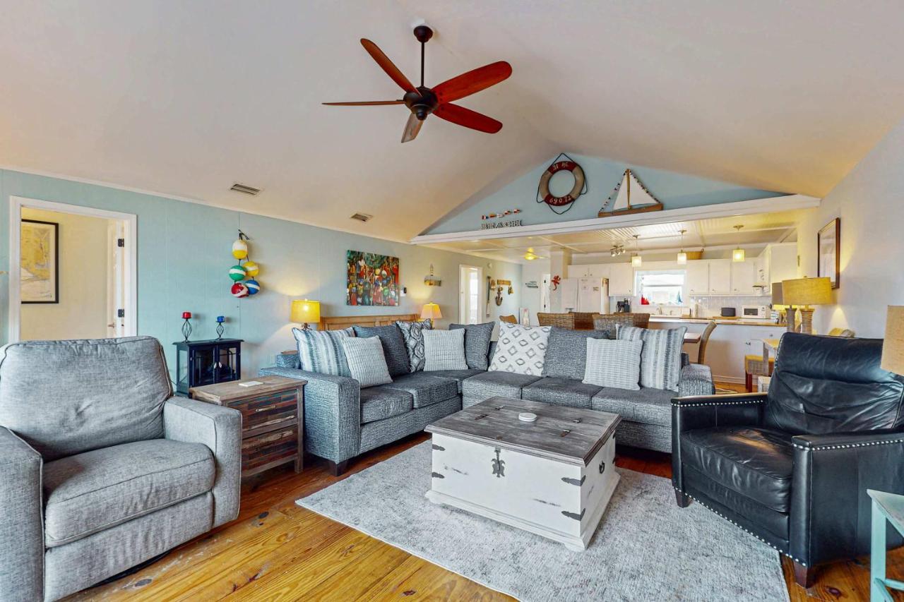Island Gem on the Water With Private Dock Large Deck Gas Grill & WiFi - Dogs OK - B&B Dauphin Island