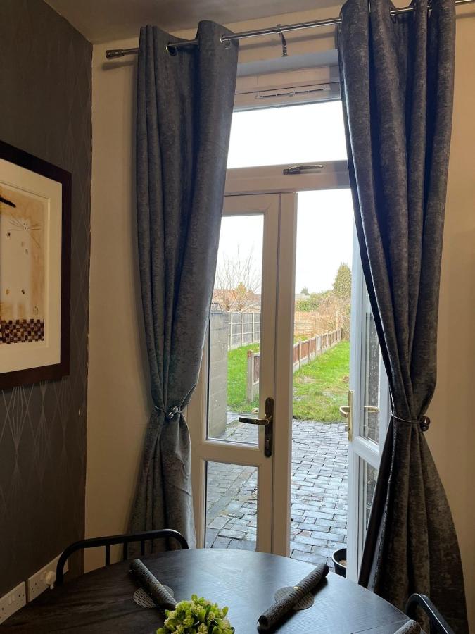 Anglesey House - B&B Burton upon Trent