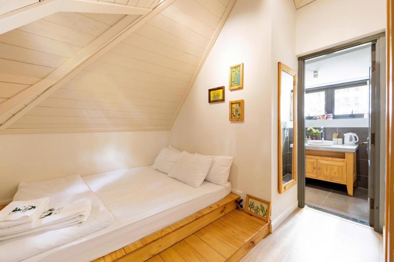 Habitación con cama grande 