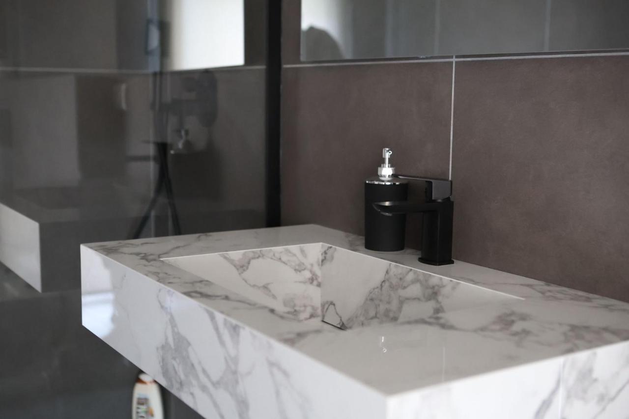 Airport bari grey - B&B Bari