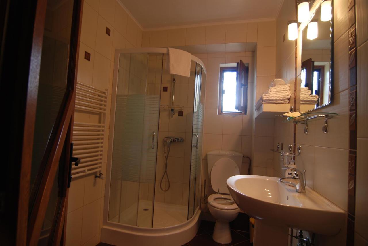 Suite (3 Adults)