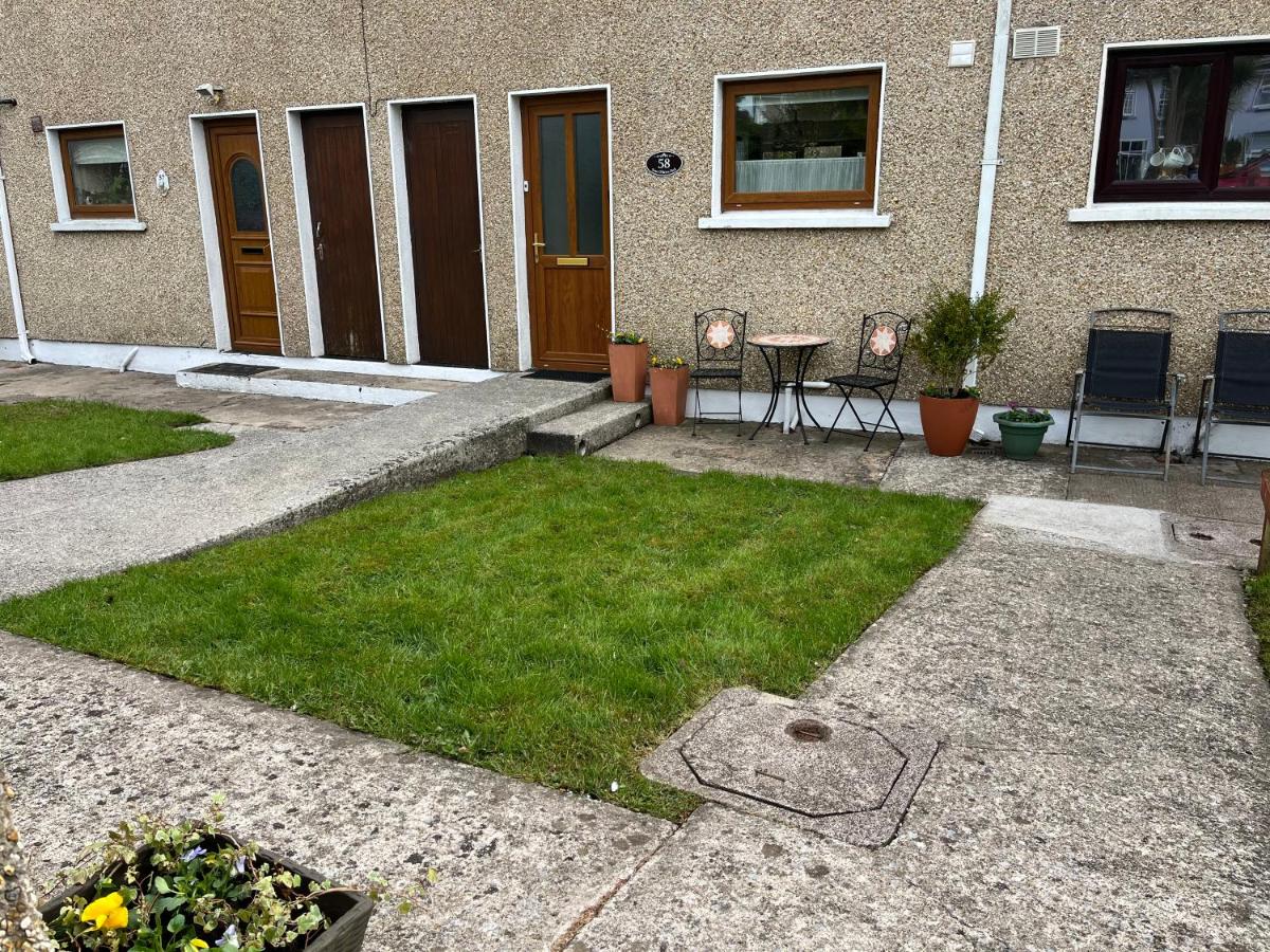 Charming, Modern Masonette in Heart of Fermoy River Town - Chambres d'hôtes Fermoy