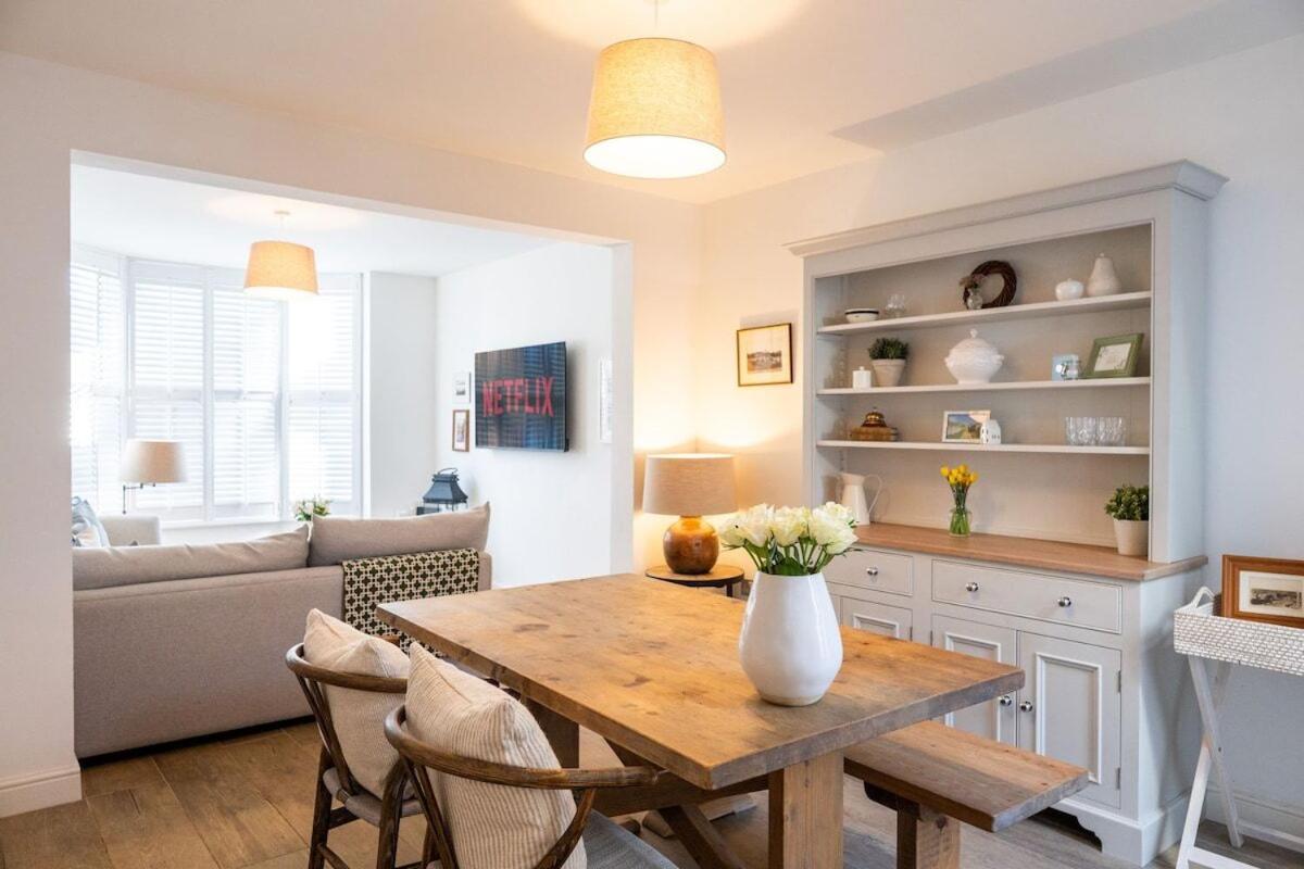 Beautiful Victorian Terrace & Free Parking - B&B Harrogate