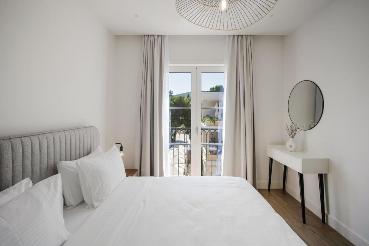Aurea Luštica Centrale Apartment - Ferienwohnung Tivat