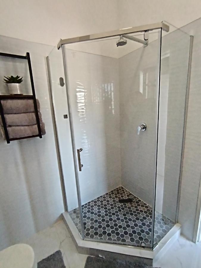 Unit 11 at Paddocks - Studio Apartment in Dainfern - B&B Fourways
