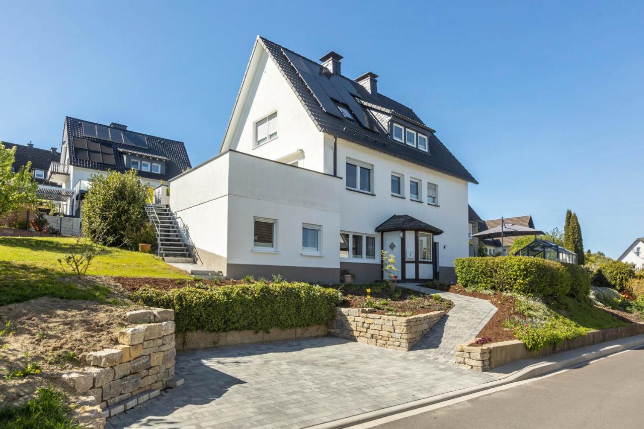 Ferienwohnung Dicke Linde, 55qm - B&B Schmallenberg