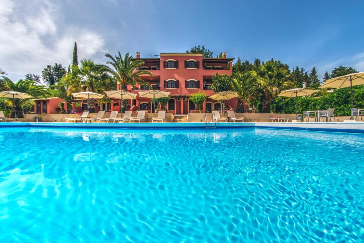 The Palm Garden - Idyllic Pool Apartments in a Green Oasis - B&B