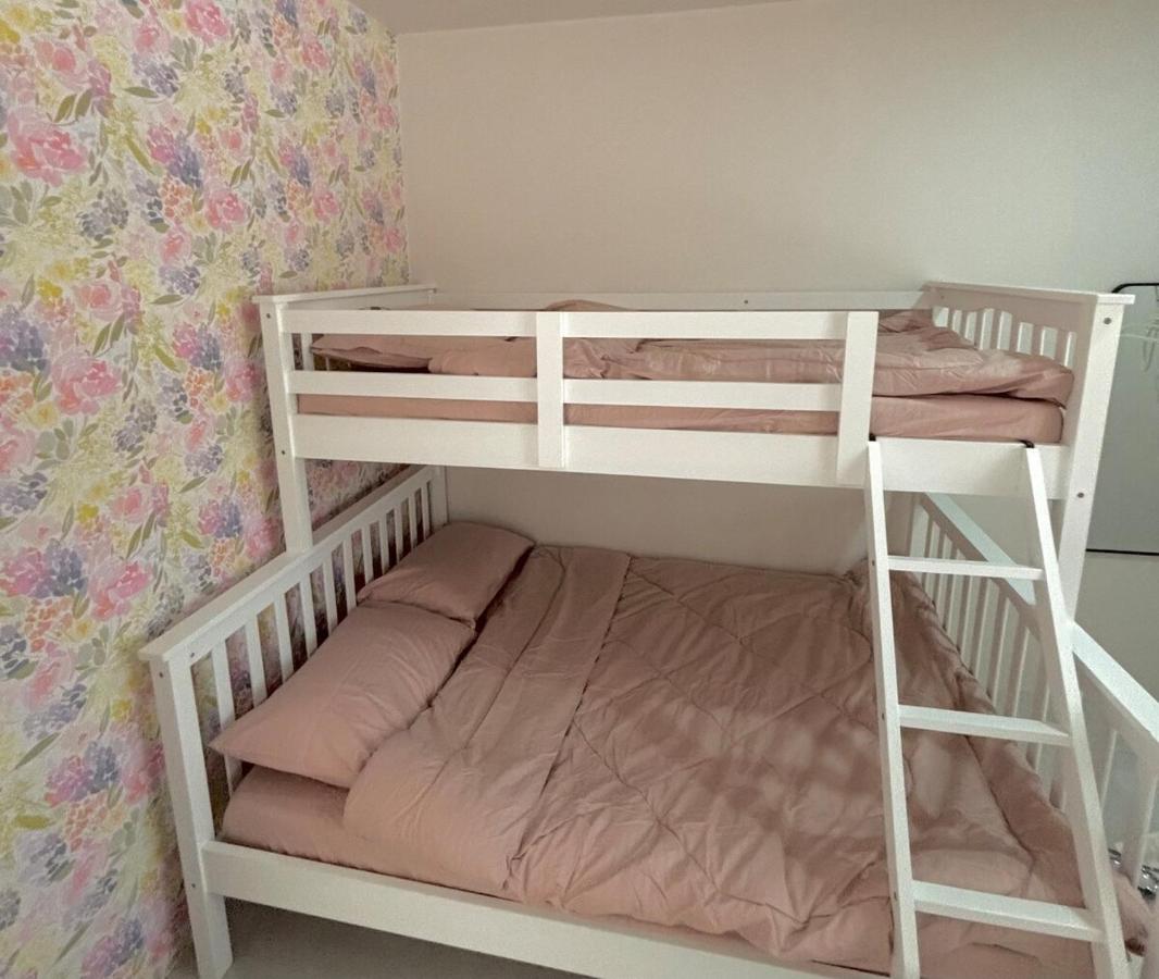 The Nest 2- your home when you roam in Dumaguete - B&B Laguna