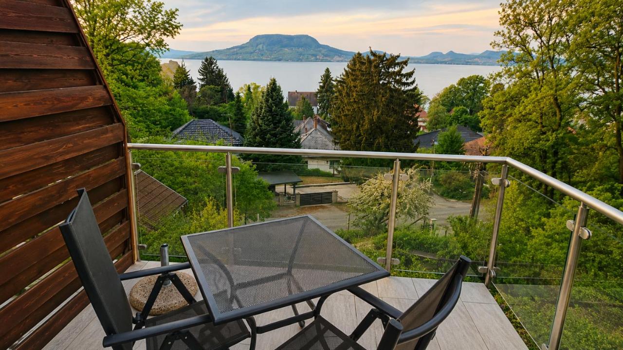 Hilltop Apartments - Chambres d'hôtes Fonyód