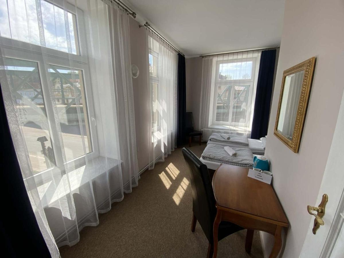 Economy Twin Room
