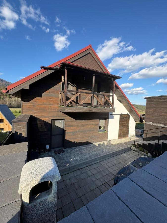Chata Snowee Valča - B&B Valča