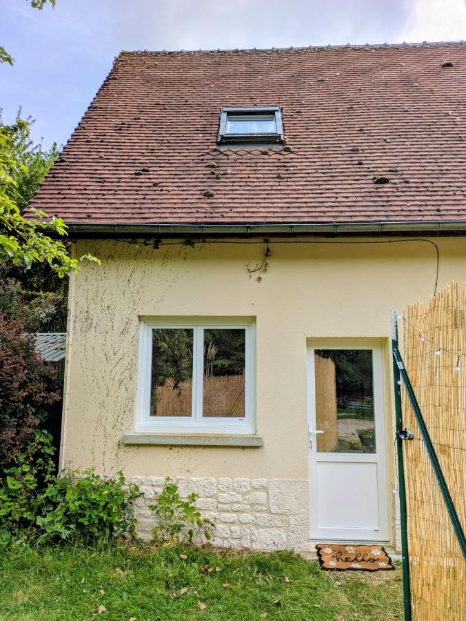 Maisonnette avec jardin indépendant au cœur du Parc Naturel - B&B Barneville-sur-Seine
