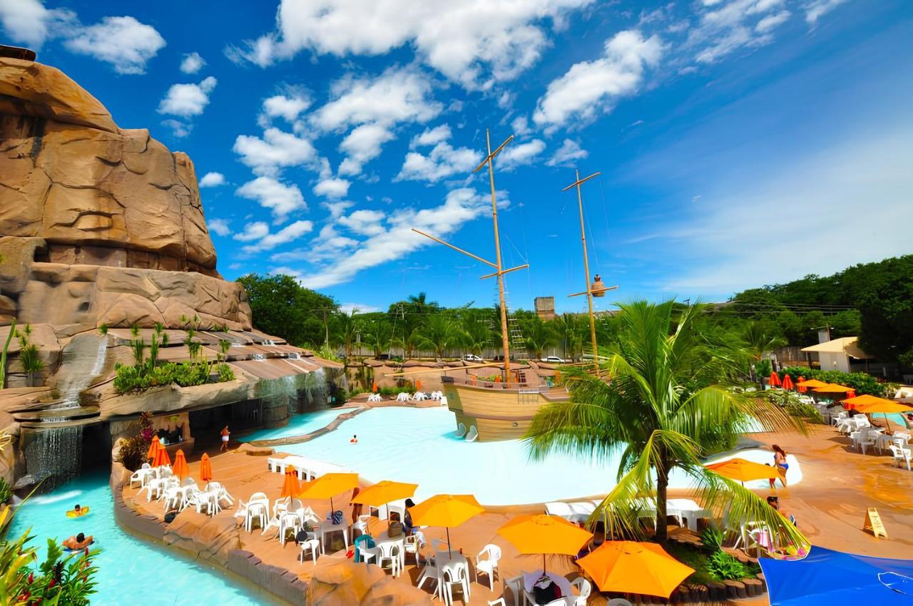 Piazza DiRoma - Acesso gratuito ao Acqua Park e Splash - B&B Caldas Novas