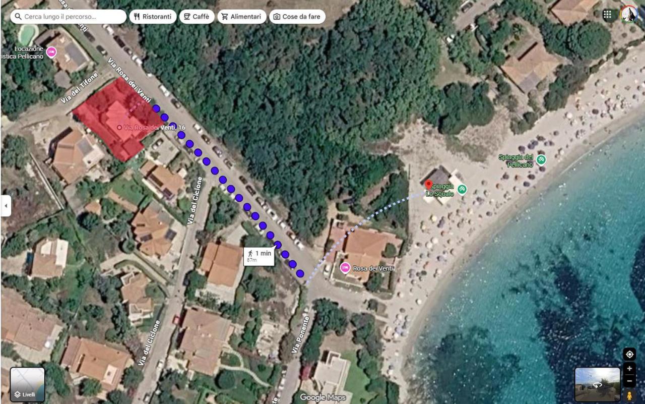 Elegant Villa 100m from Pellicano Beach Sea View & Private Garden - Chambres d'hôtes Olbia