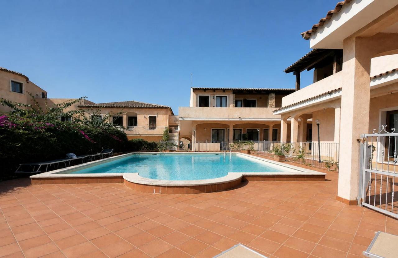 Two Bedroom With Pool Taty Apartment - B&B Porto Cervo