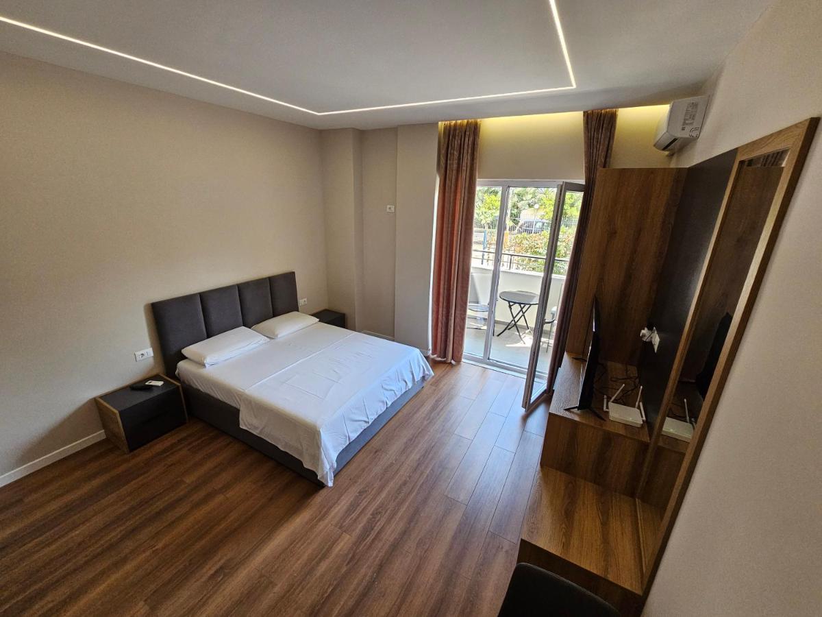 Studio mit Balkon