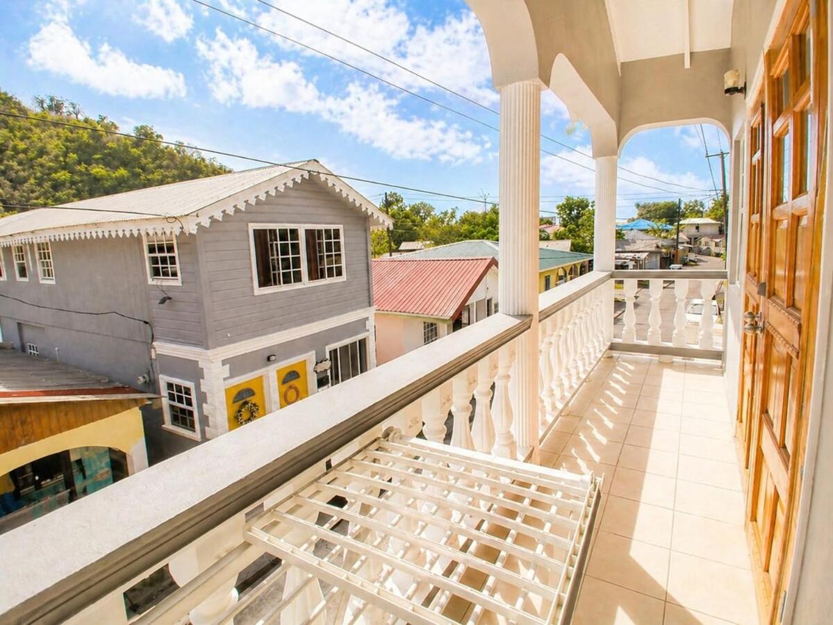 Local Lucian Home - Bed and Breakfast Anse La Raye