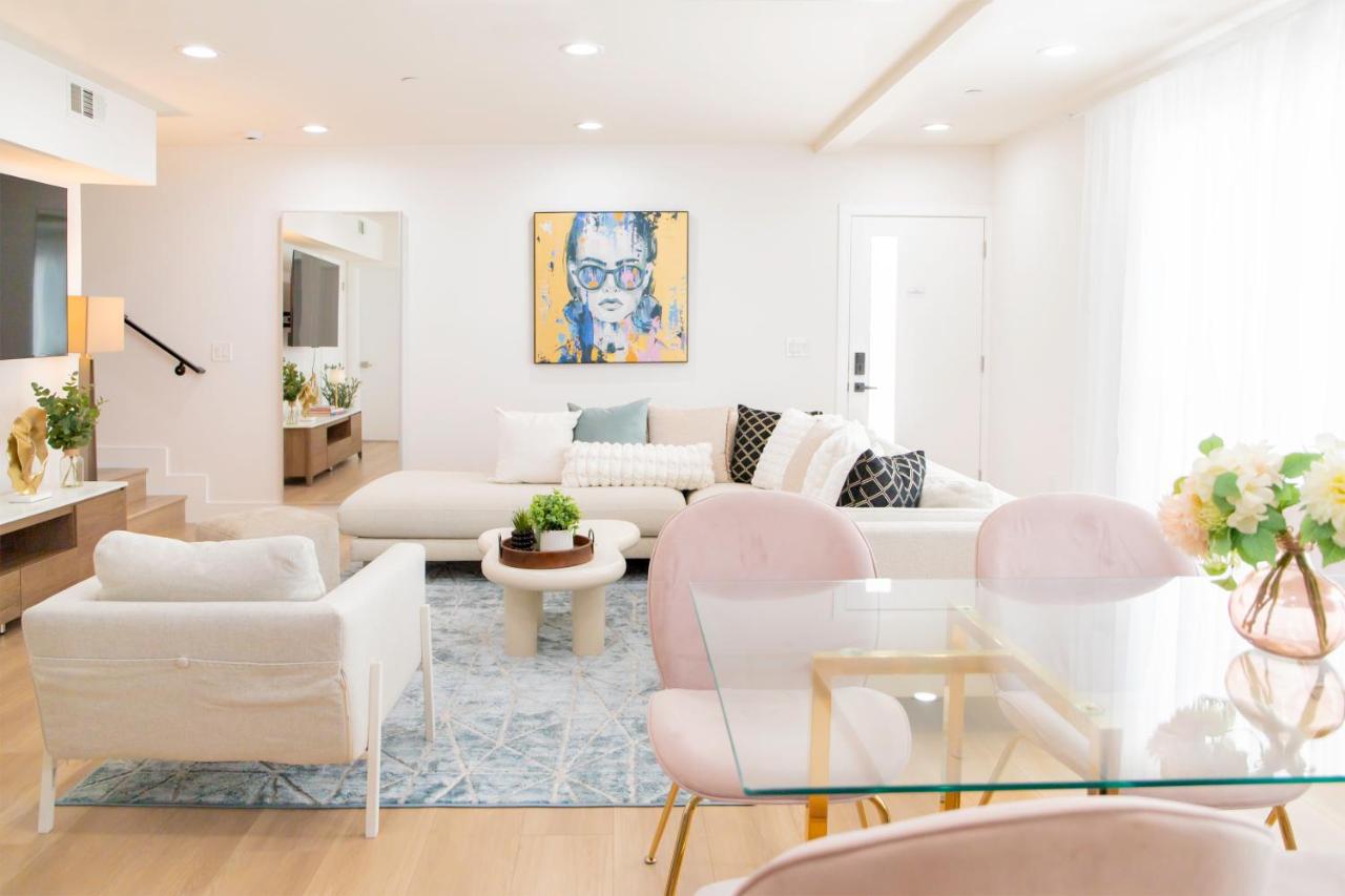 Unique 4-bedroom House 3-levels - B&B Los Angeles