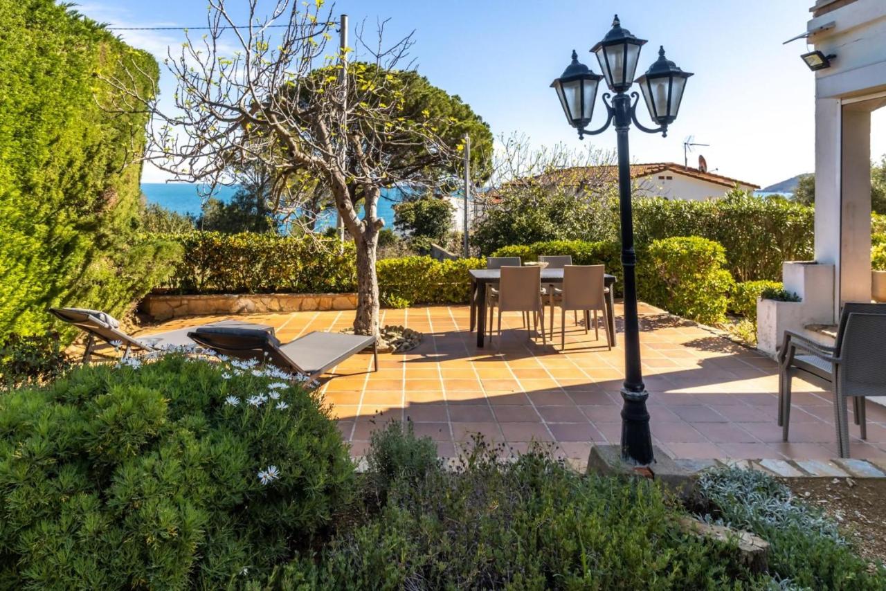 Port de la Selva 94 Apartamento con amplio jardín - Bed and Breakfast Gerona