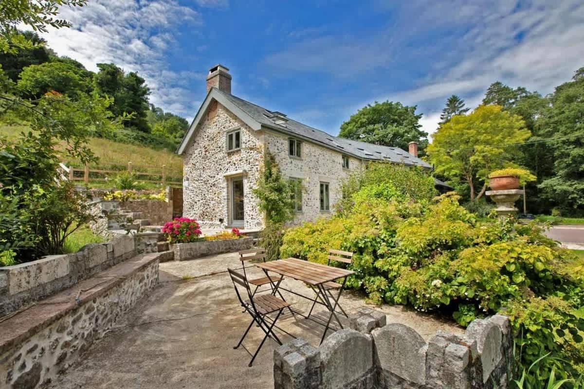 Idyllic country house & organic swim pond - Bed and Breakfast Branscombe