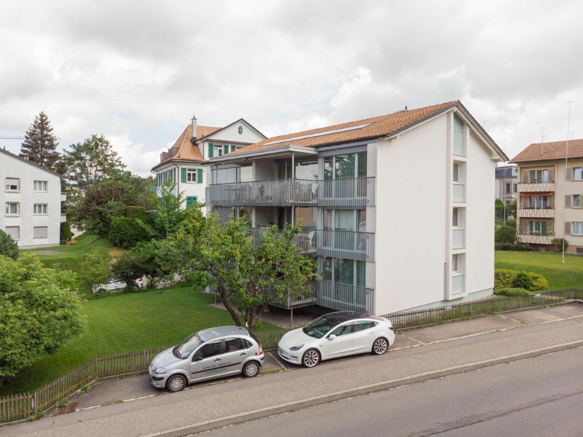 Zentrale Wohnung mit Büro und Parkplatz - Ferienwohnung St. Gallen