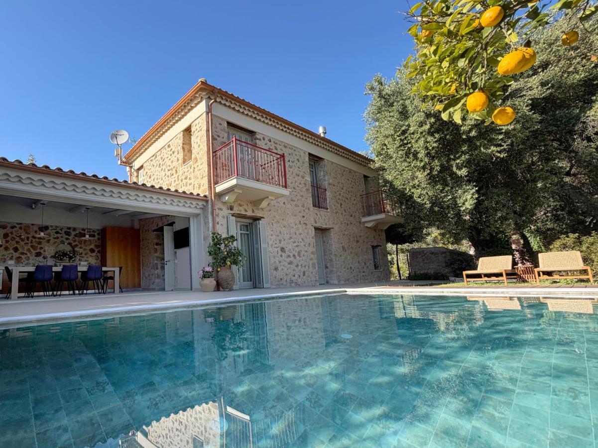 Villa Anthousa luxury villas and suites - Bed and Breakfast Anthoúsa