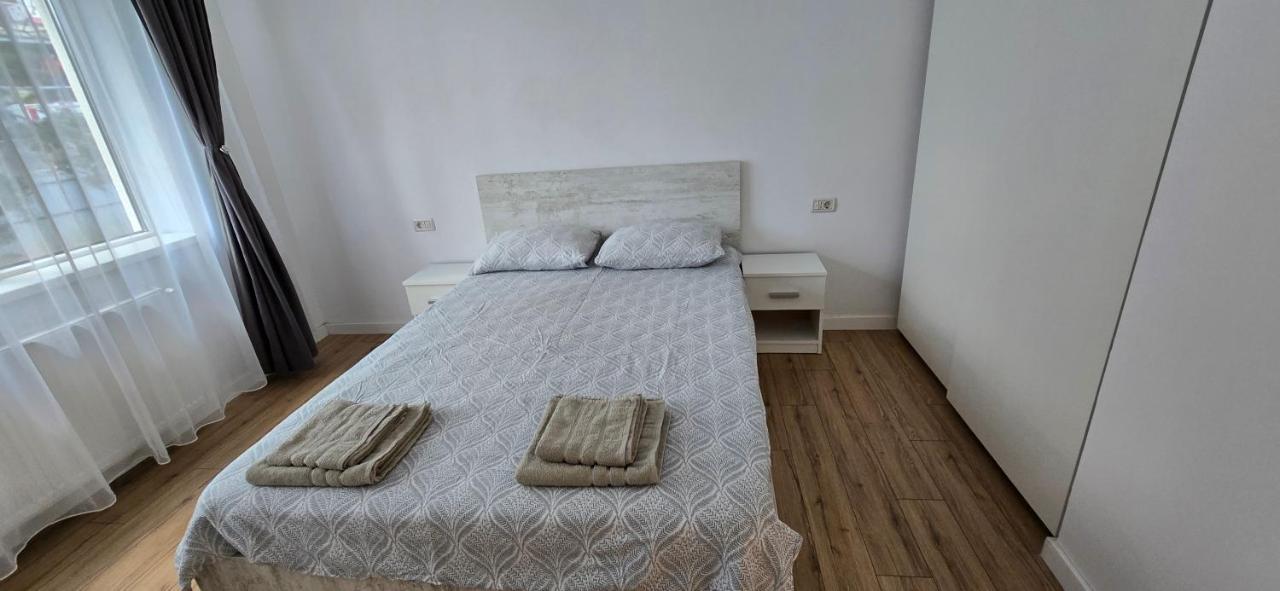 Mamaia Bulevard Residences 105 - Bed and Breakfast Constanța