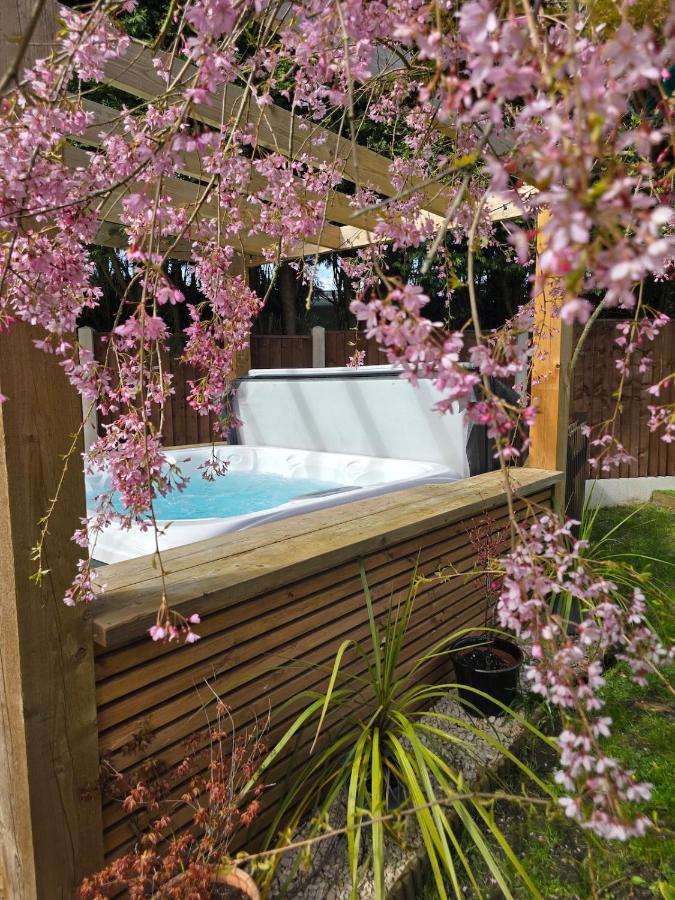Beautiful House 11 People Hot Tub - B&B Moira