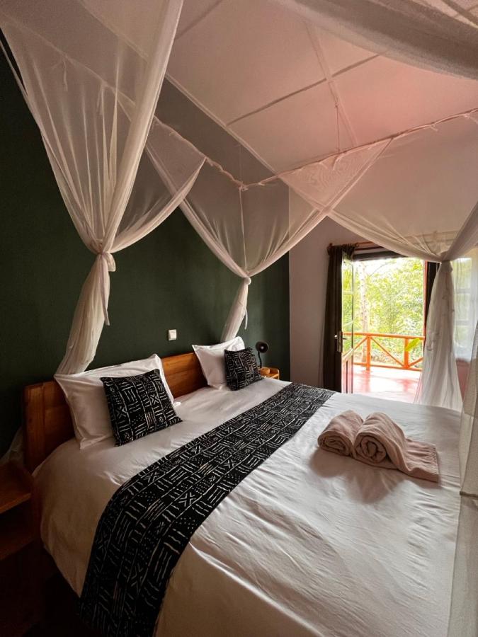 Habitación Doble Deluxe (2 adultos + 1 niño) 