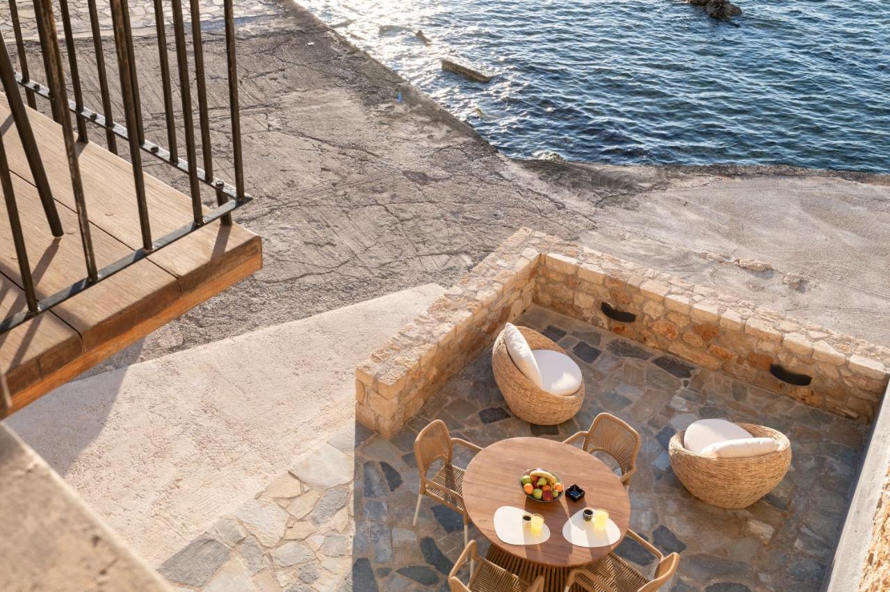 Frame Halepa Art Retreat - Ocean Front Suites - B&B Chania
