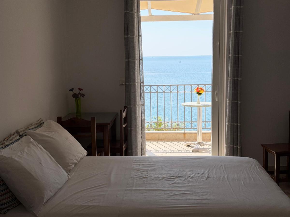 Deluxe Dreibettzimmer mit Meerblick