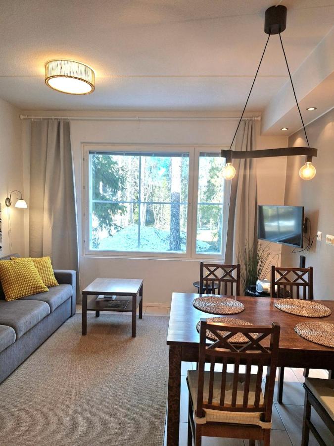 Yllästar 3 - Cozy Stay in Magical Lapland - B&B Äkäslompolo