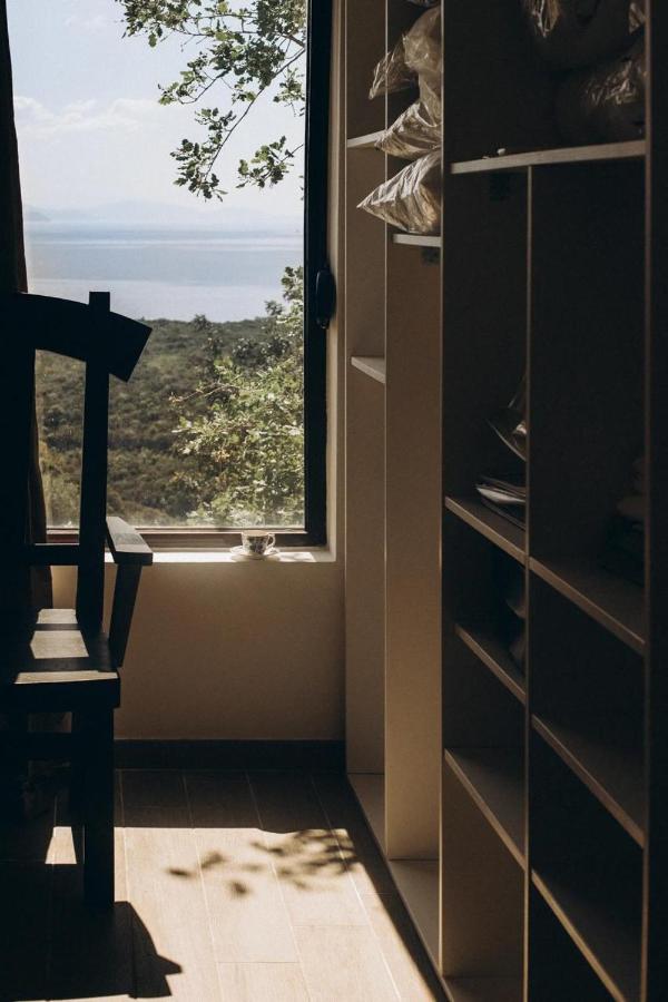Carob Breeze House - B&B Krimovice