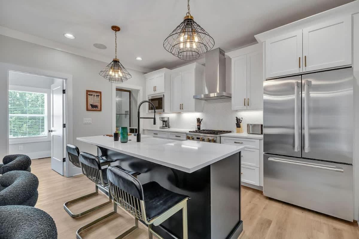 Bass - Private Rooftop - 8 mins to Broadway - B&B Nashville