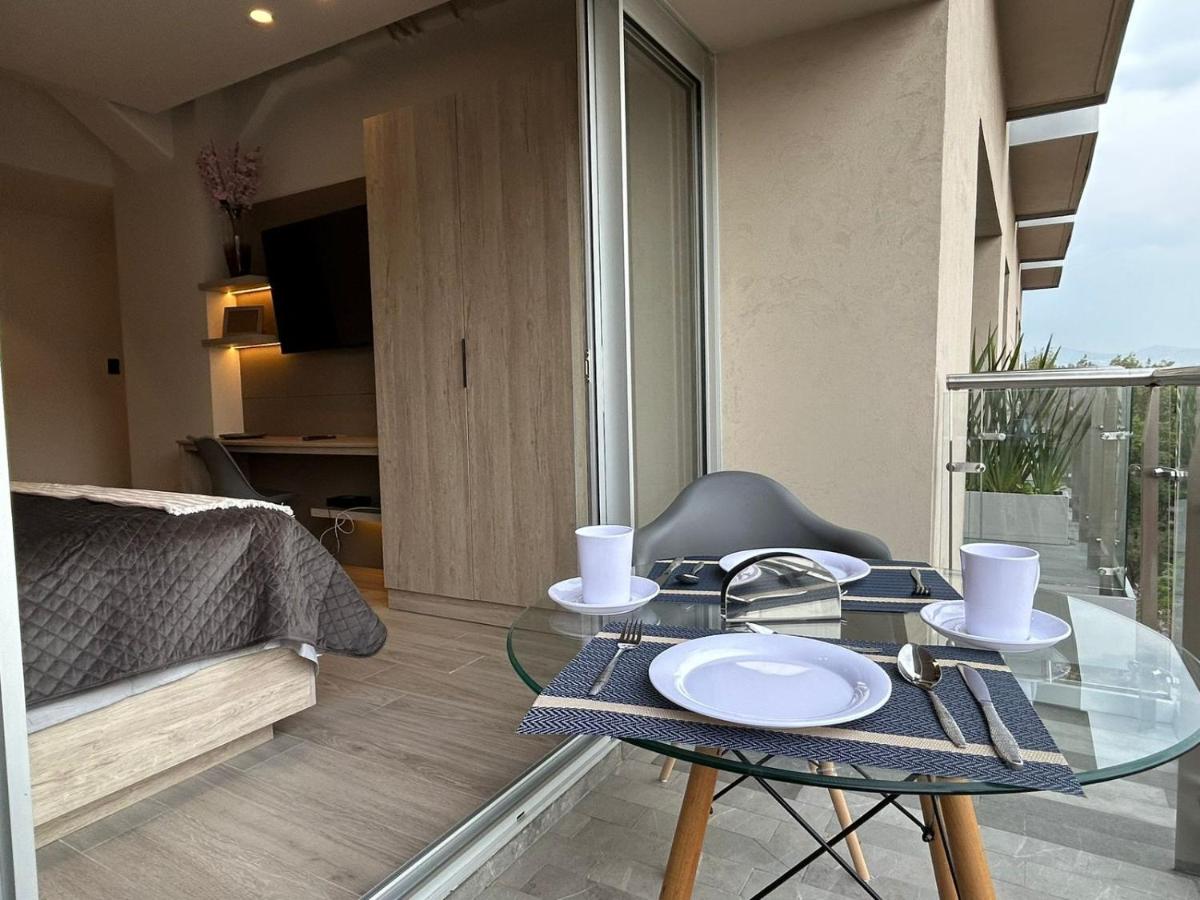 Loft nuevo de lujo con balcón privado y vista histórica en el corazón de la Ciudad de México - Ferienwohnung Mexiko-Stadt