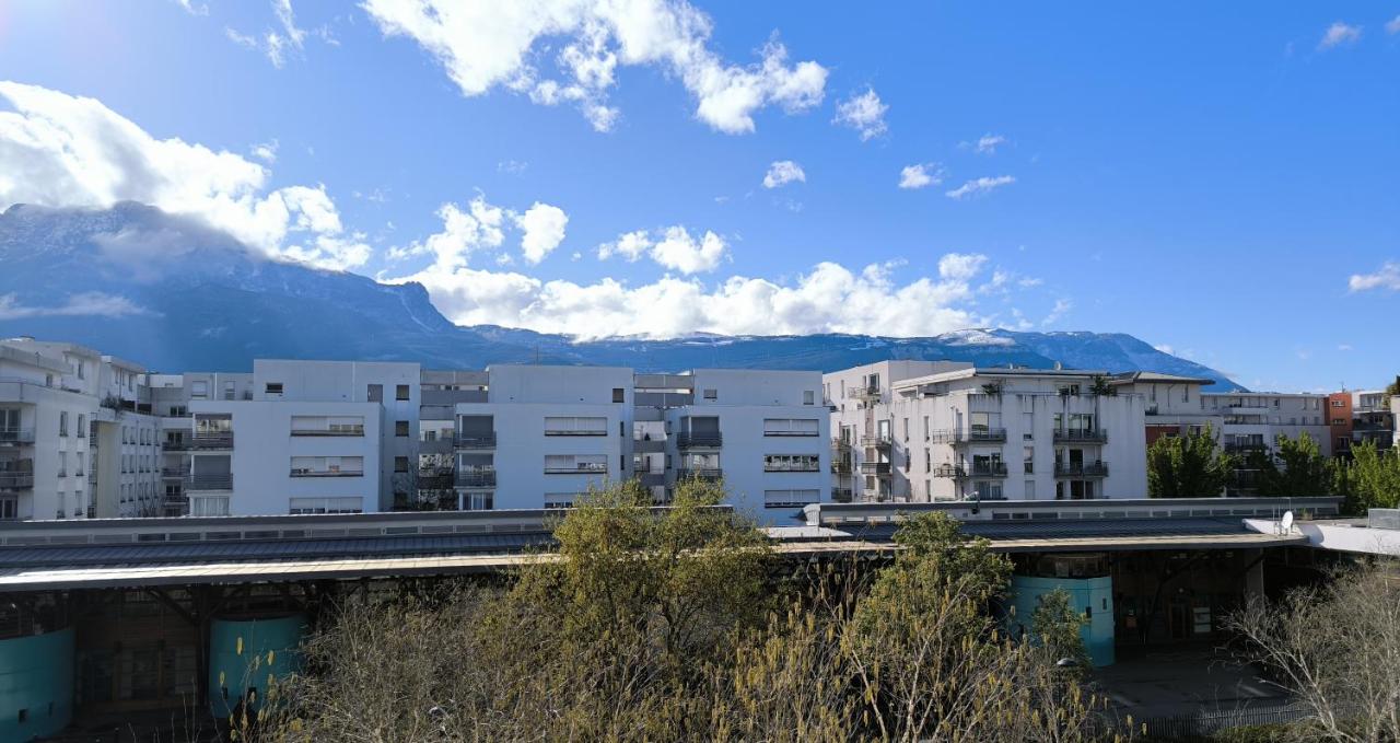 Appartement 3 chambres, parking, Grenoble - Bed and Breakfast Grenoble