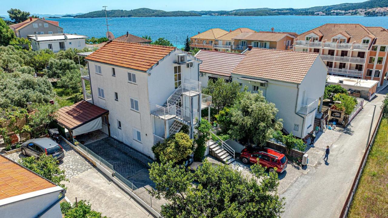 Apartments by the sea Kuciste - Perna, Peljesac - 4629 - Chambres d'hôtes Kučište