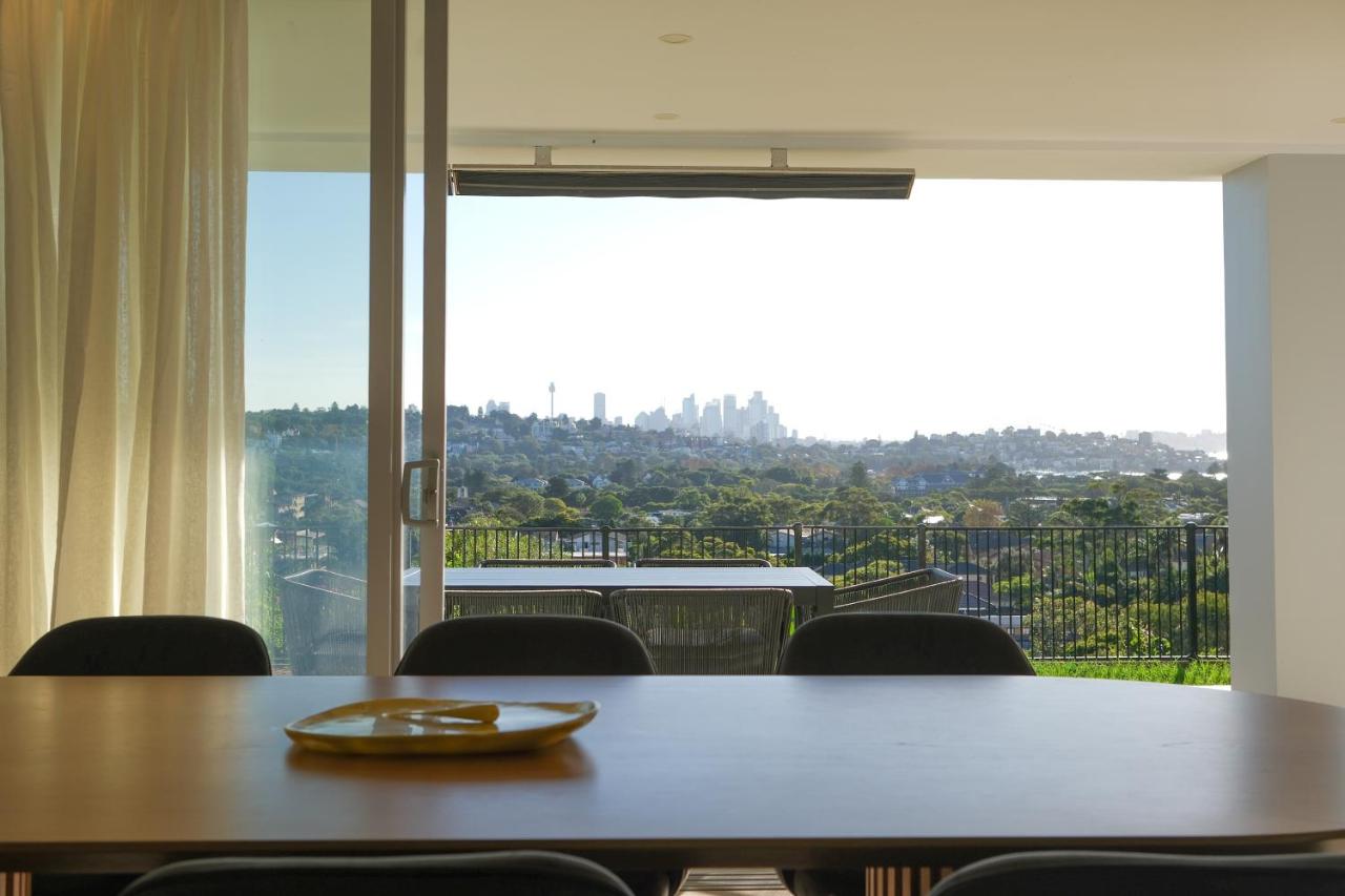 Sydney Harbour Bridge View Luxury Sunset Retreat - Bed and Breakfast Sydney