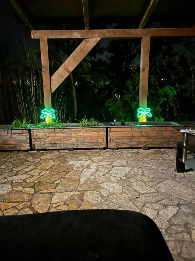 Sentio Inn 1 - B&B Dunajská Streda