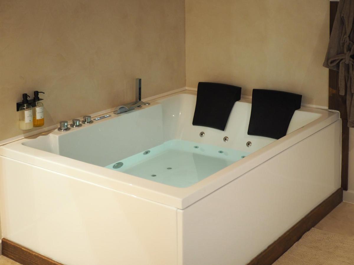 Loft balnéo, parenthèse bien-être à deux - B&B Gaillac