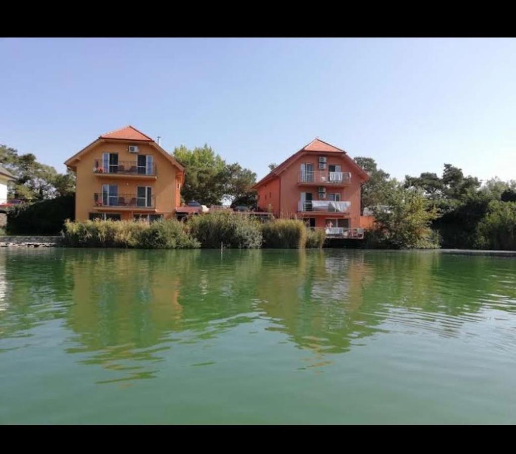 Sentio Inn 3 - B&B Dunajská Streda