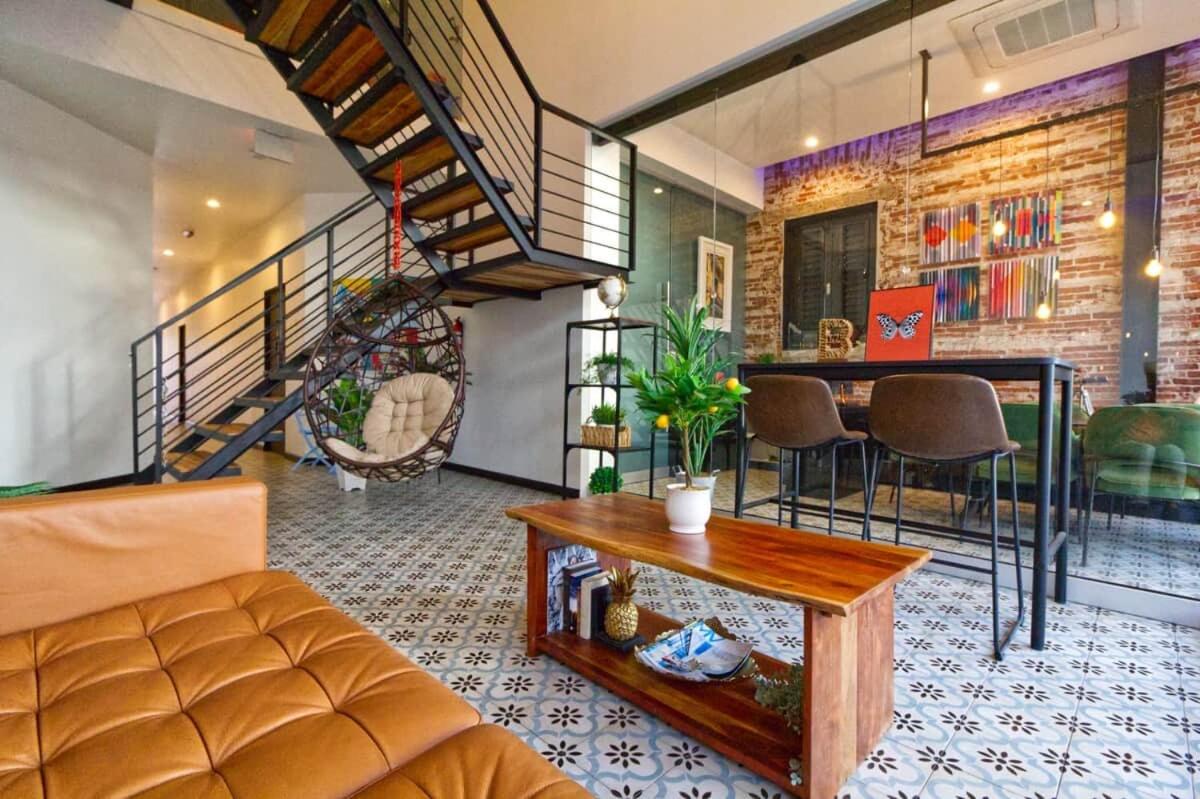 5.5 Loft • Lobby • Generator • Parking • 2nd Floor - Chambres d'hôtes Mayaguez