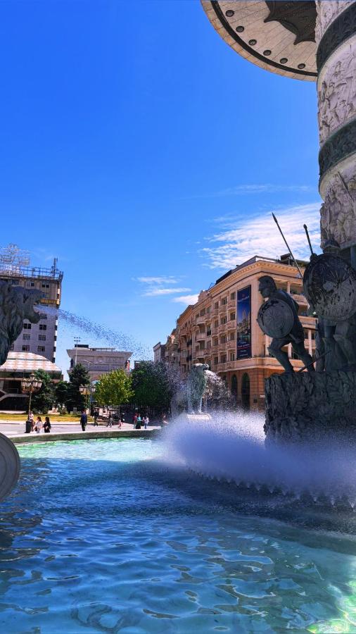 Rina Main Square View Apartment - B&B Skopje