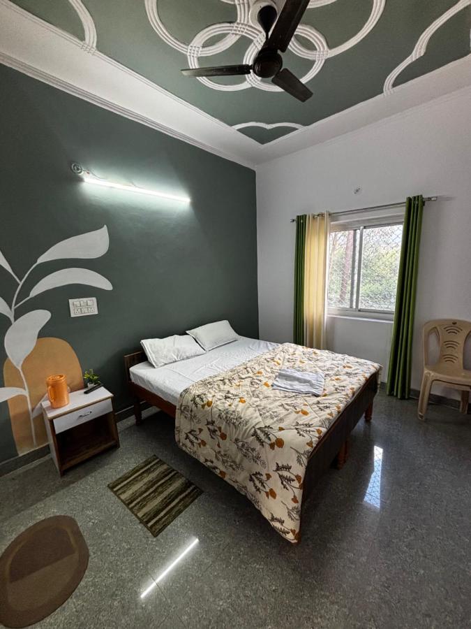 Surkanda Home stay - Chambres d'hôtes Nākuri