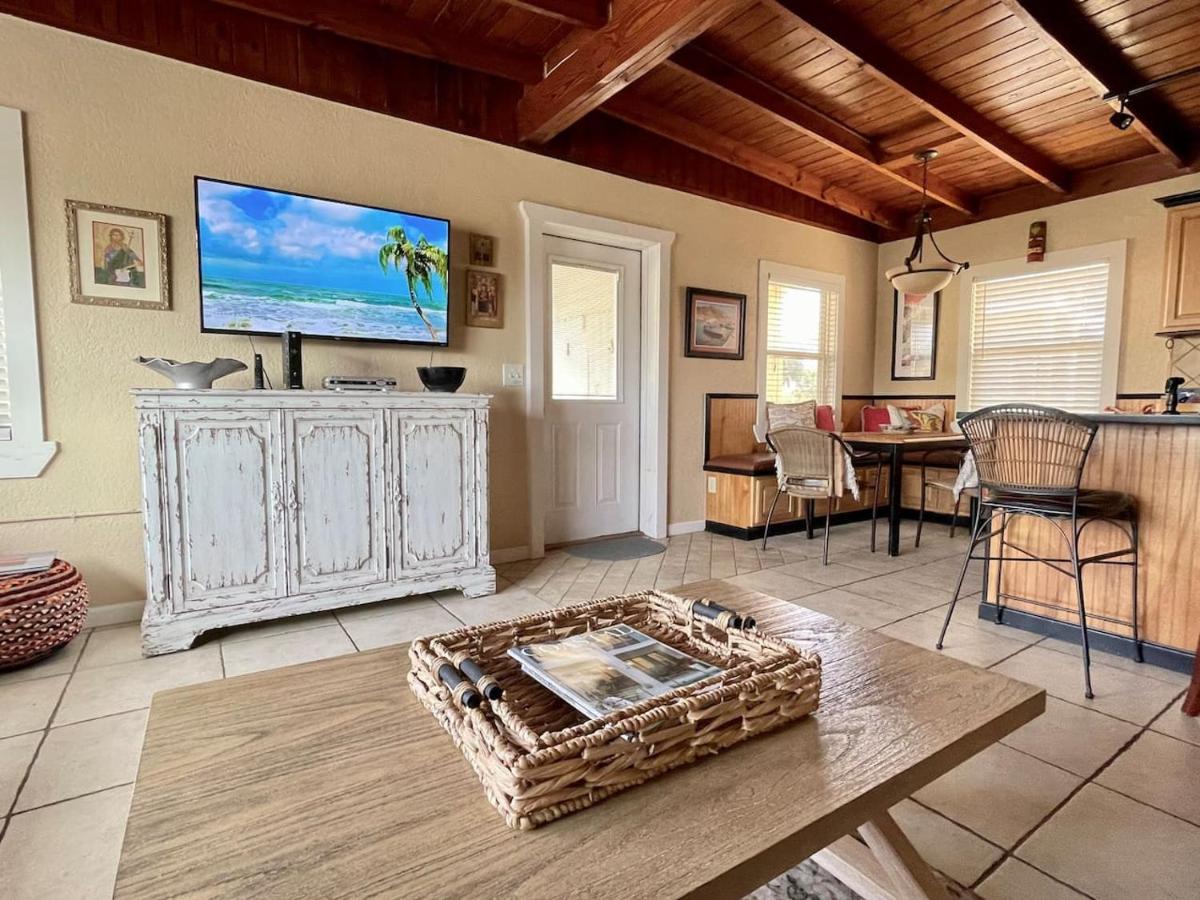 Pensacola Beach Cottage - B&B Pensacola Beach