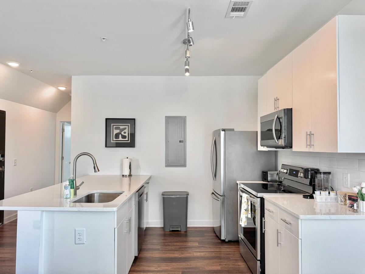 10 Guest Penthouse Multi-Level Condo in ATL 542Blvd407 - Ferienwohnung Atlanta